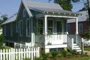 Cottage Style House Plan - 2 Beds 1 Baths 672 Sq/Ft Plan #536-4 Exterior 